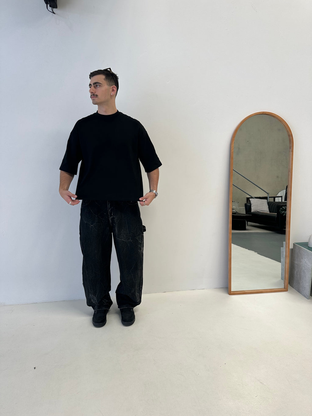 Cropped T-Shirt - Black