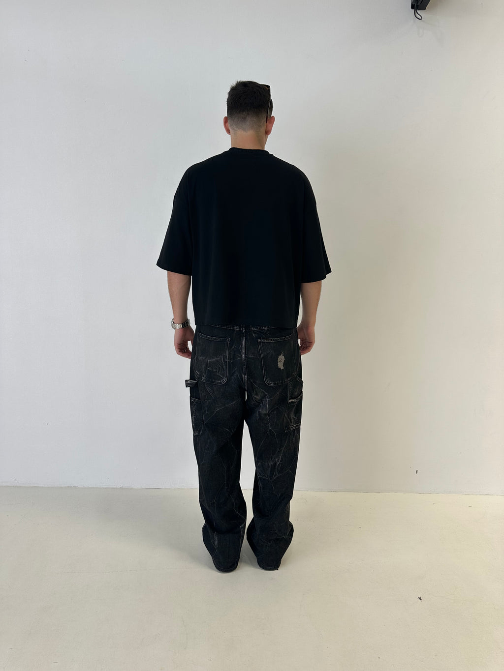 Cropped T-Shirt - Black