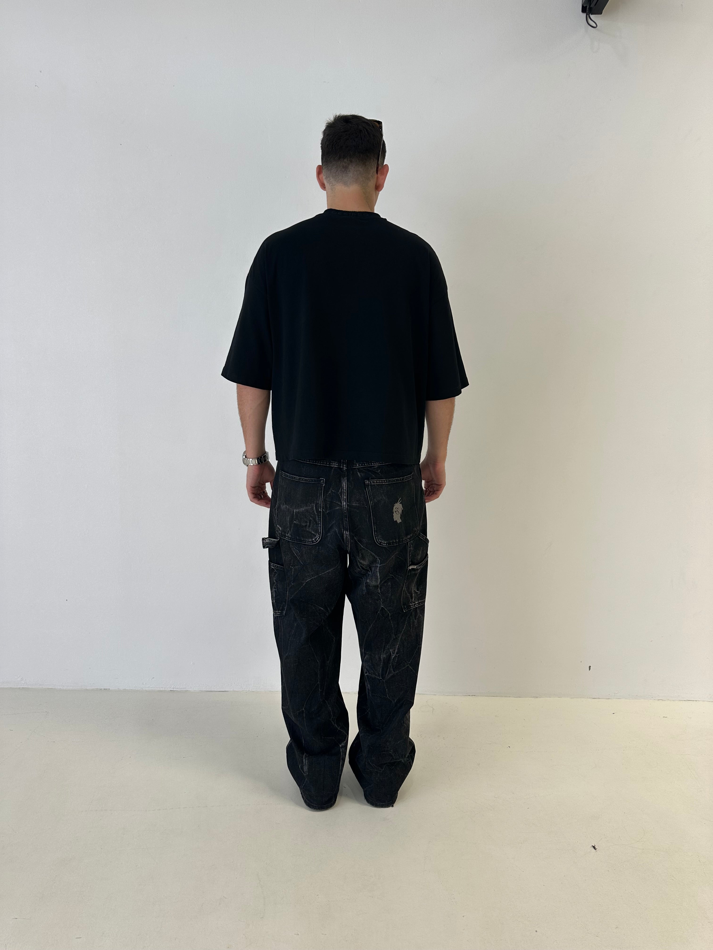 Cropped T-Shirt - Black